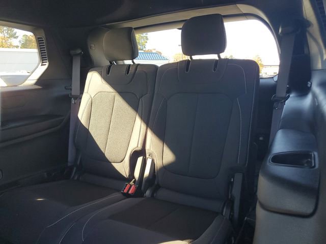 Certified 2025 Jeep Grand Cherokee L Laredo w/ Trailer Tow Package image 16