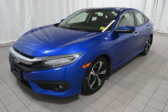 Used 2018 Honda Civic Touring image 17