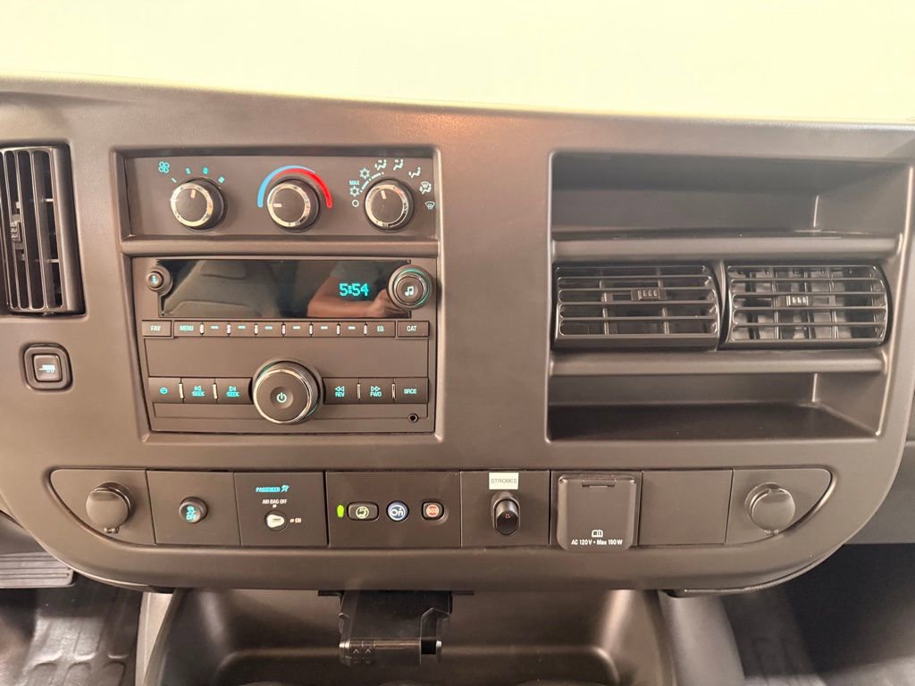 New 2025 Chevrolet Express 3500 w/ Power Convenience Package image 21