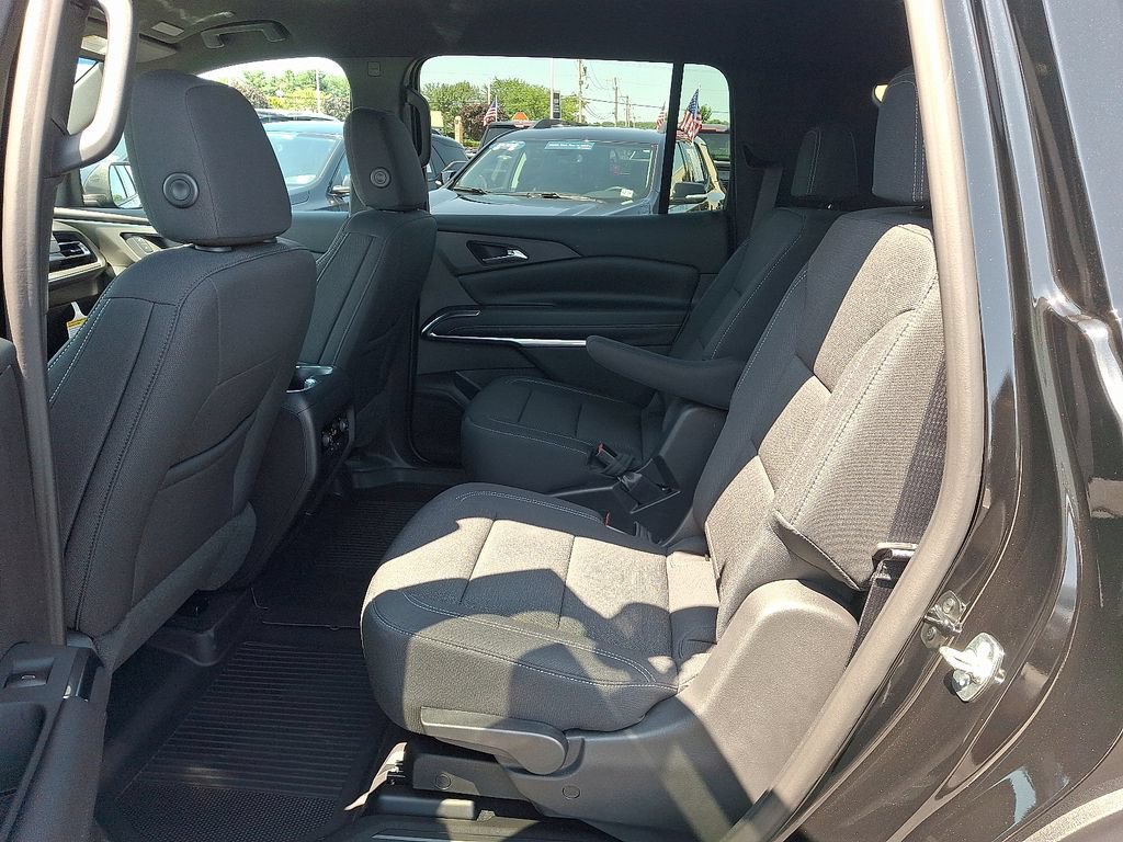 New 2026 Chevrolet Traverse LT w/ Midnight/Sport Edition FWD image 5