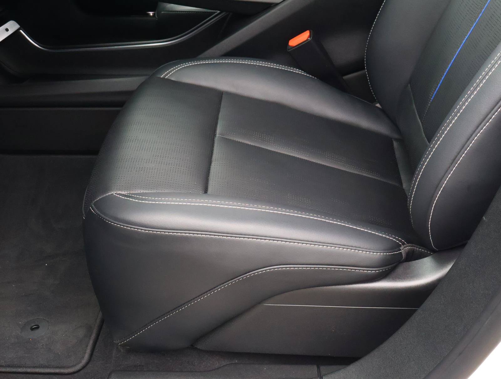 Certified 2024 Cadillac Lyriq Sport w/ LPO, Floor Liner Package AWD/4WD image 18