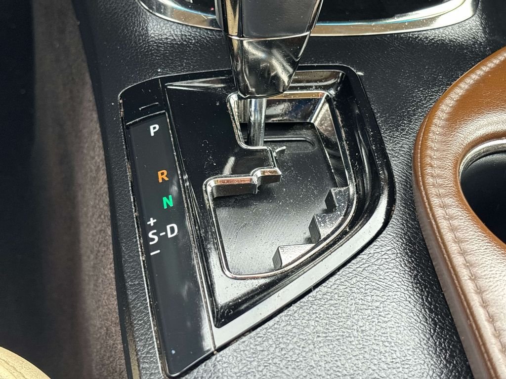 Used 2014 Toyota Avalon XLE Touring FWD image 22