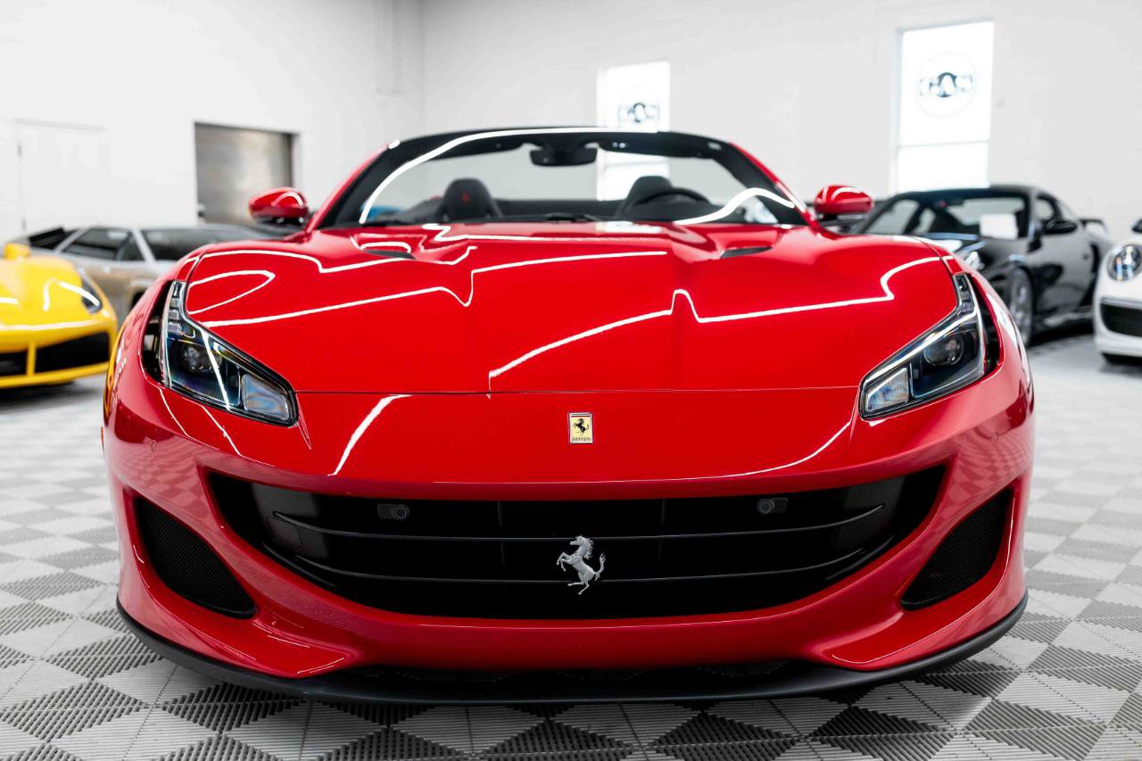 Used 2019 Ferrari Portofino RWD image 10