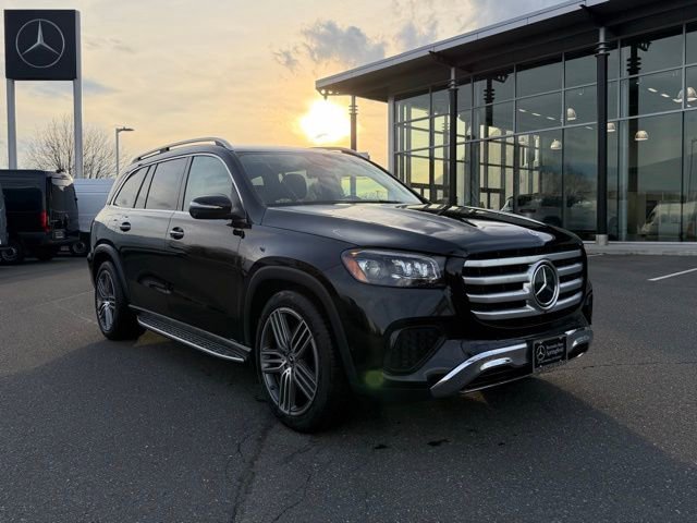 Used 2026 Mercedes-Benz GLS 450 4MATIC image 1