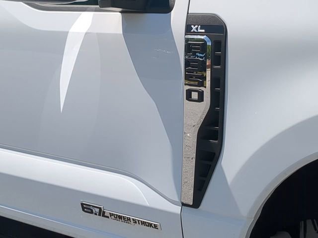 New 2025 Ford F350 XL w/ XL Chrome Package image 12