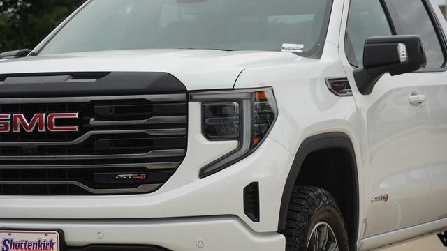 Used 2025 GMC Sierra 1500 AT4 AWD/4WD image 4
