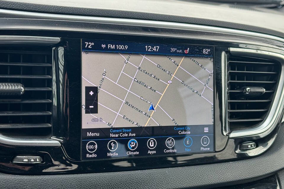 Used 2018 Chrysler Pacifica Touring-L w/ Premium Audio Group image 28