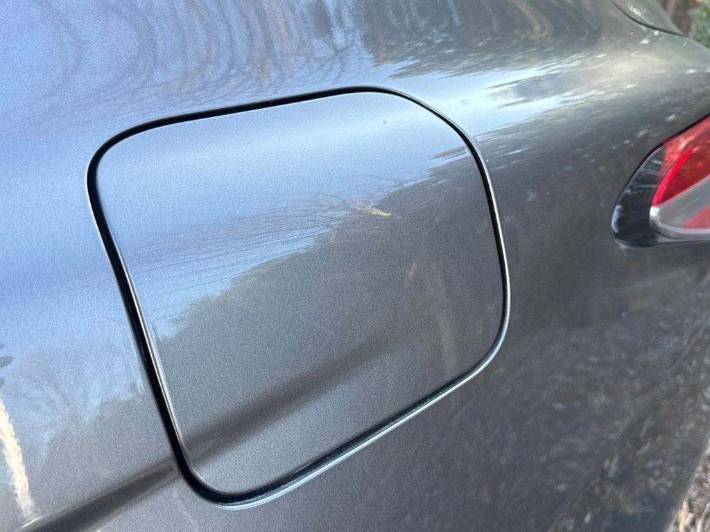 Used 2018 Toyota Camry SE image 19