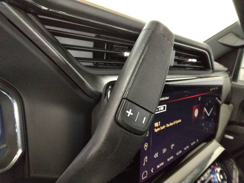 Used 2024 GMC Sierra 2500 AT4 w/ Technology Package image 14