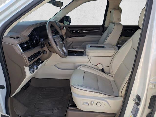 Used 2021 GMC Yukon Denali w/ Denali Premium Package image 14