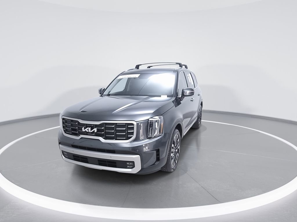Used 2024 Kia Telluride SX w/ Towing Package image 3
