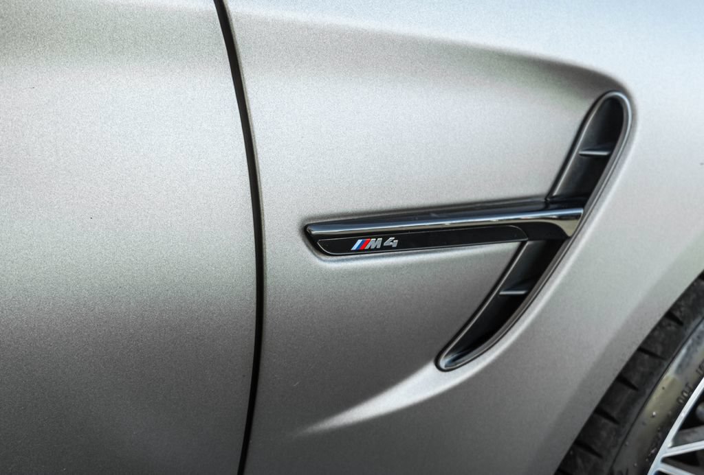 Used 2018 BMW M4 Coupe RWD image 4