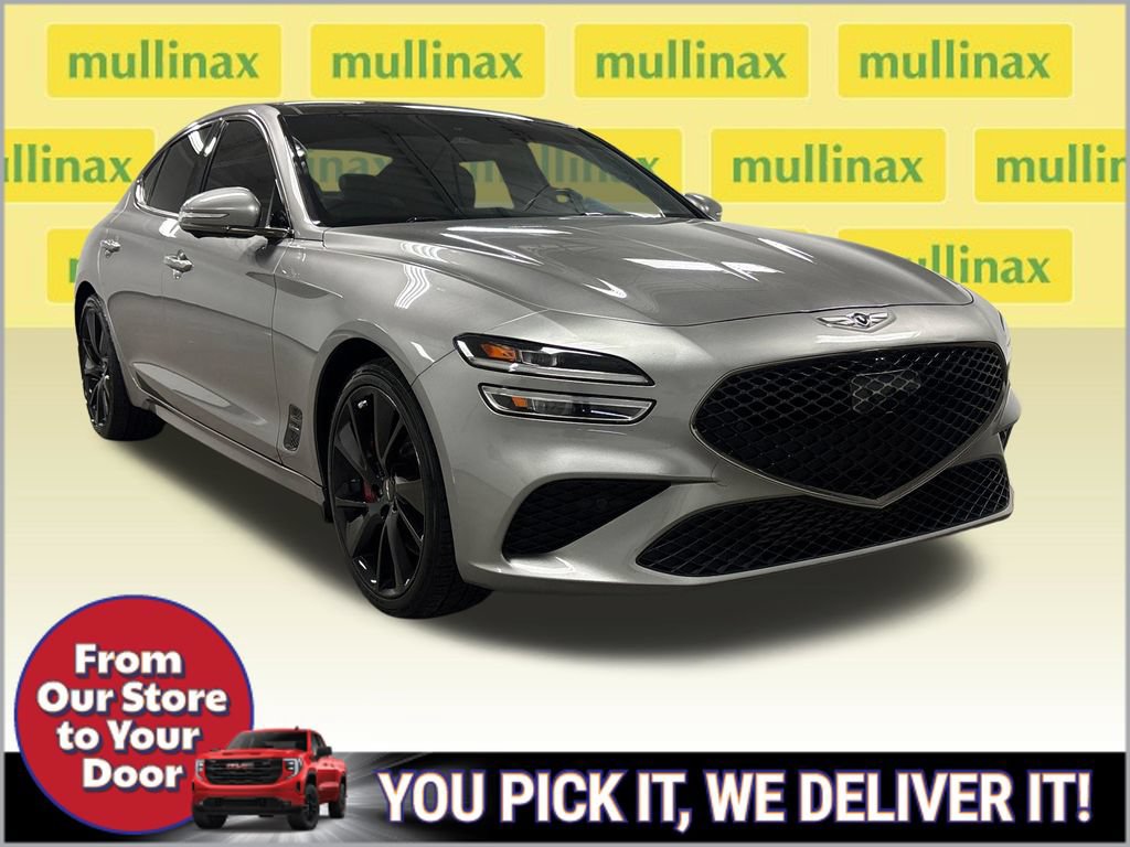 Used 2022 Genesis G70 3.3T RWD image 2