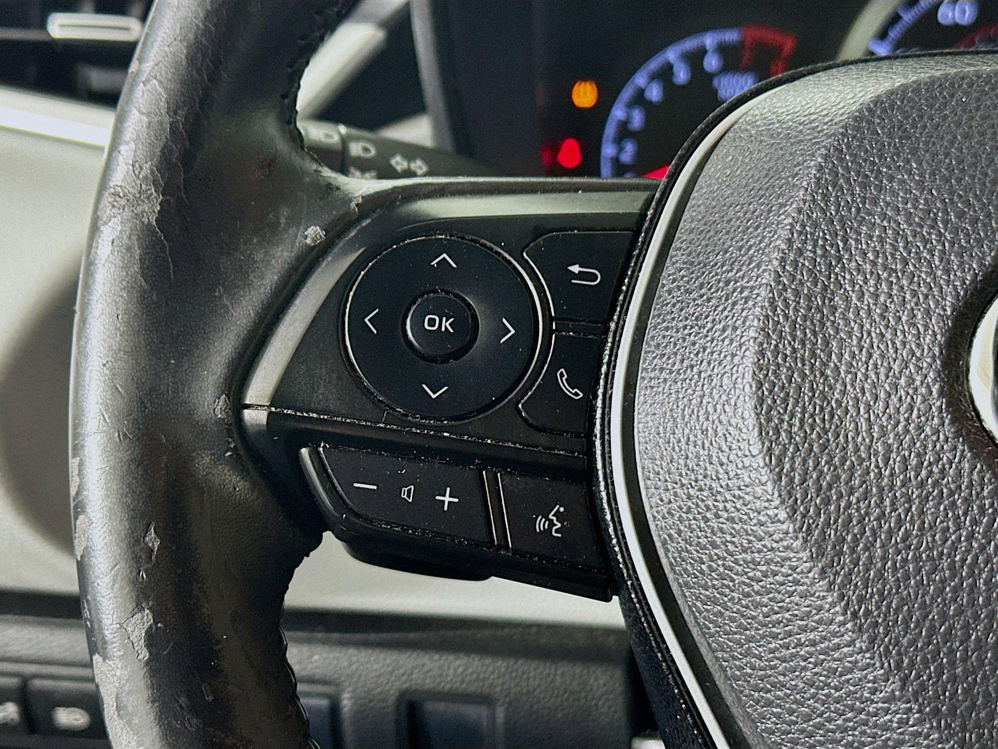 Used 2020 Toyota Corolla SE image 16