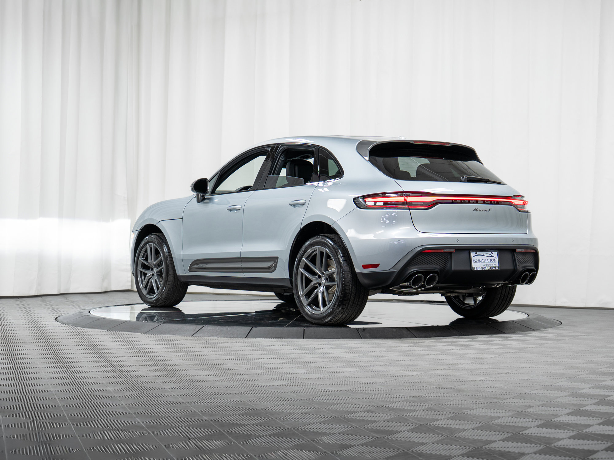 New 2026 Porsche Macan Turbo image 31