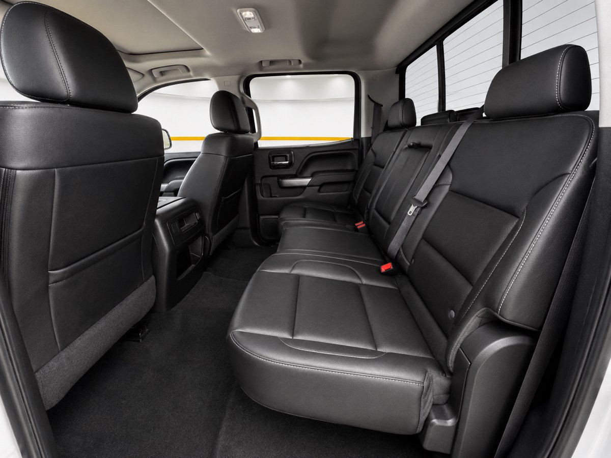 Used 2017 Chevrolet Silverado 1500 LTZ Z71 w/ LTZ Plus Package AWD/4WD image 14