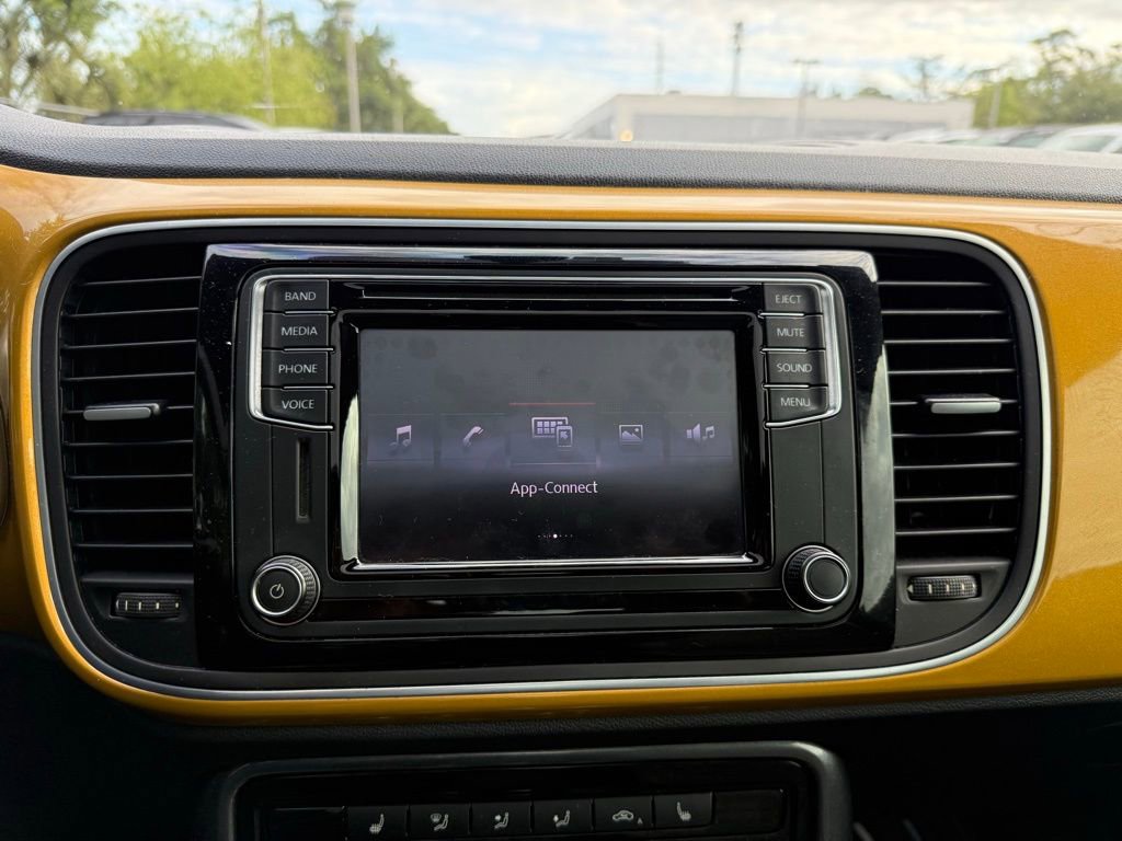 Used 2017 Volkswagen Beetle 1.8T Dune image 25