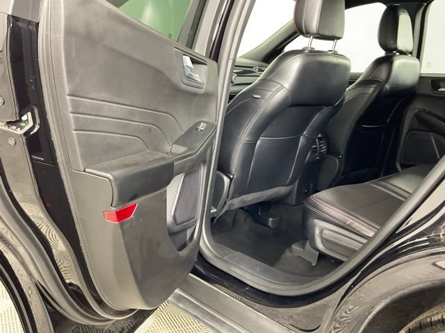 Used 2024 Ford Escape ST-Line FWD image 14