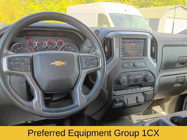 Used 2023 Chevrolet Silverado 2500 Custom w/ Gooseneck/5TH Wheel Package AWD/4WD image 10