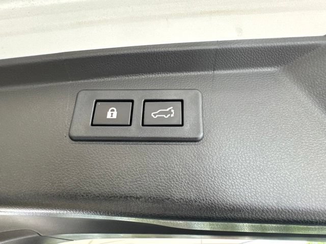 Used 2023 Subaru Outback Premium AWD/4WD image 30