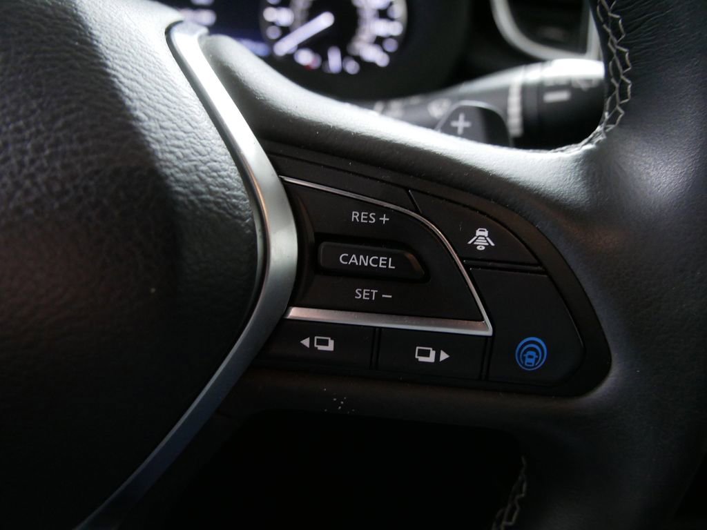 Certified 2025 INFINITI QX55 Luxe w/ Cargo Package image 23