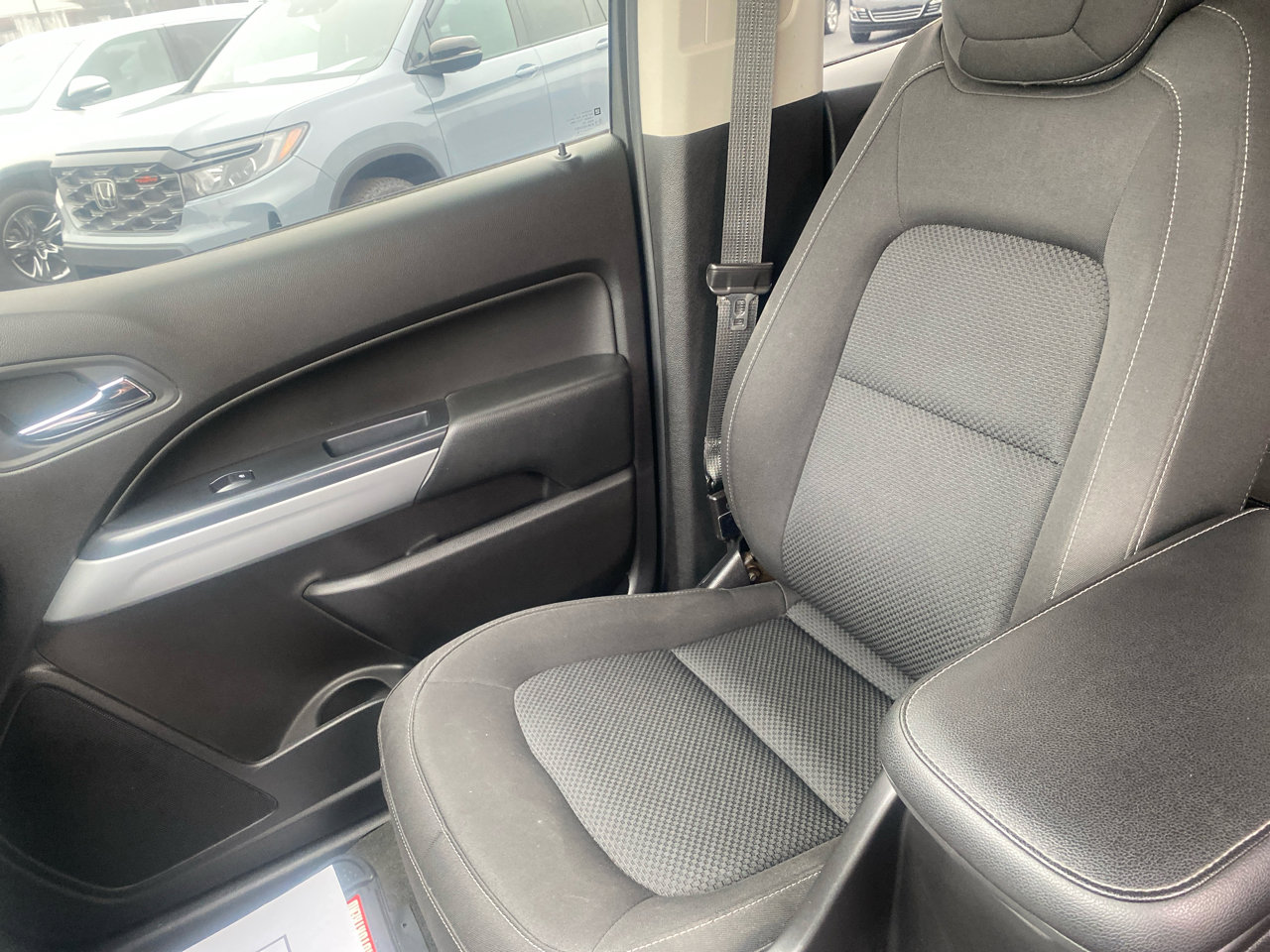 Used 2018 Chevrolet Colorado LT w/ LT Convenience Package image 19