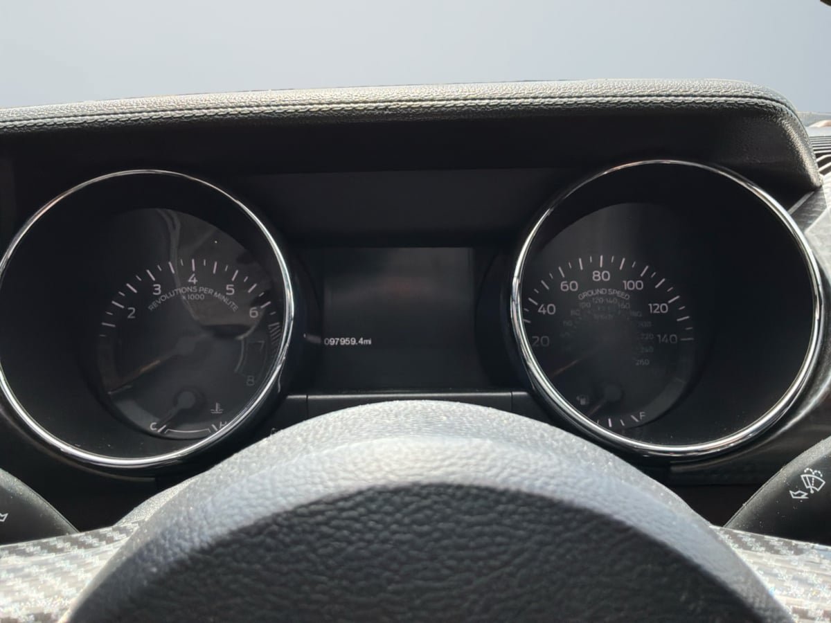 Used 2017 Ford Mustang GT RWD image 12