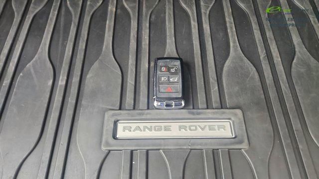 Used 2023 Land Rover Range Rover Evoque R-Dynamic S AWD/4WD image 58