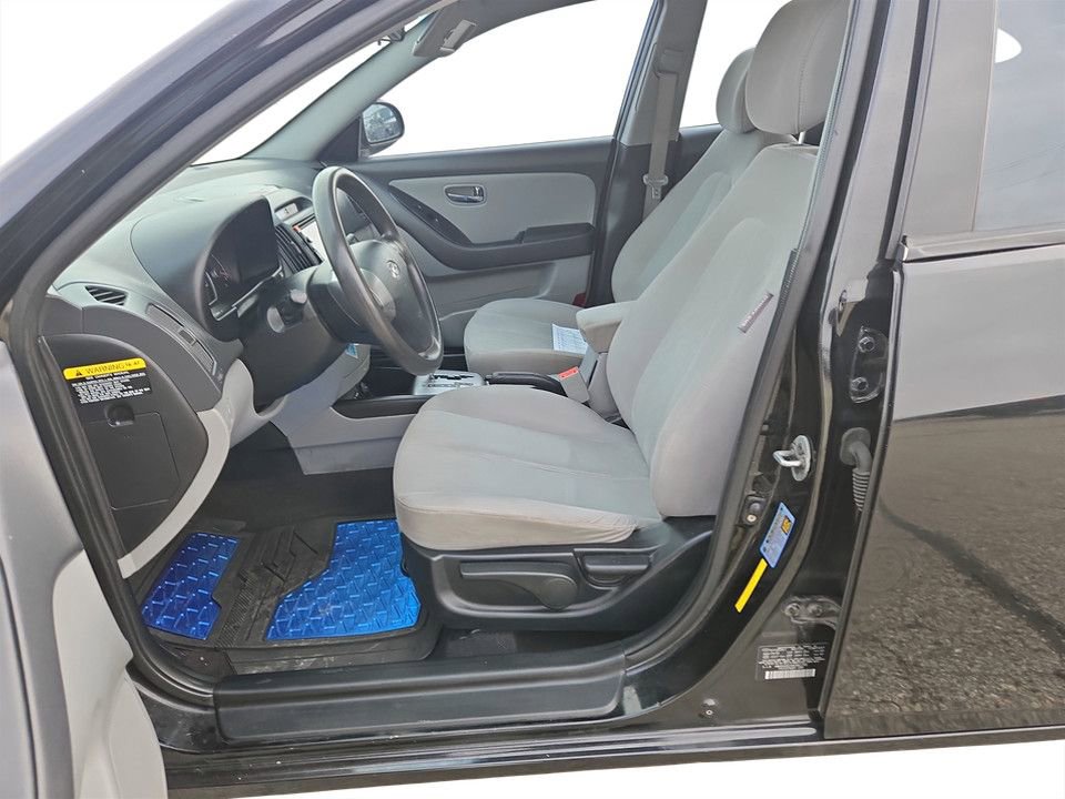 Used 2010 Hyundai Elantra GLS image 24