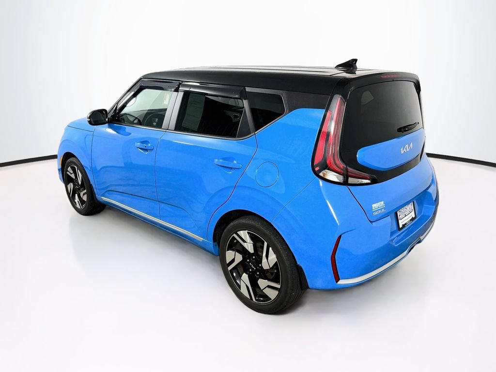 Used 2023 Kia Soul GT-Line FWD image 7