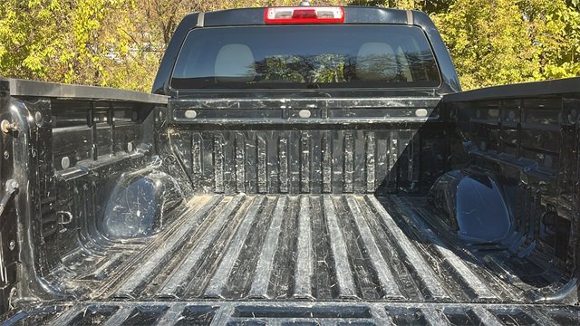 Used 2021 Chevrolet Colorado W/T w/ WT Convenience Package image 22