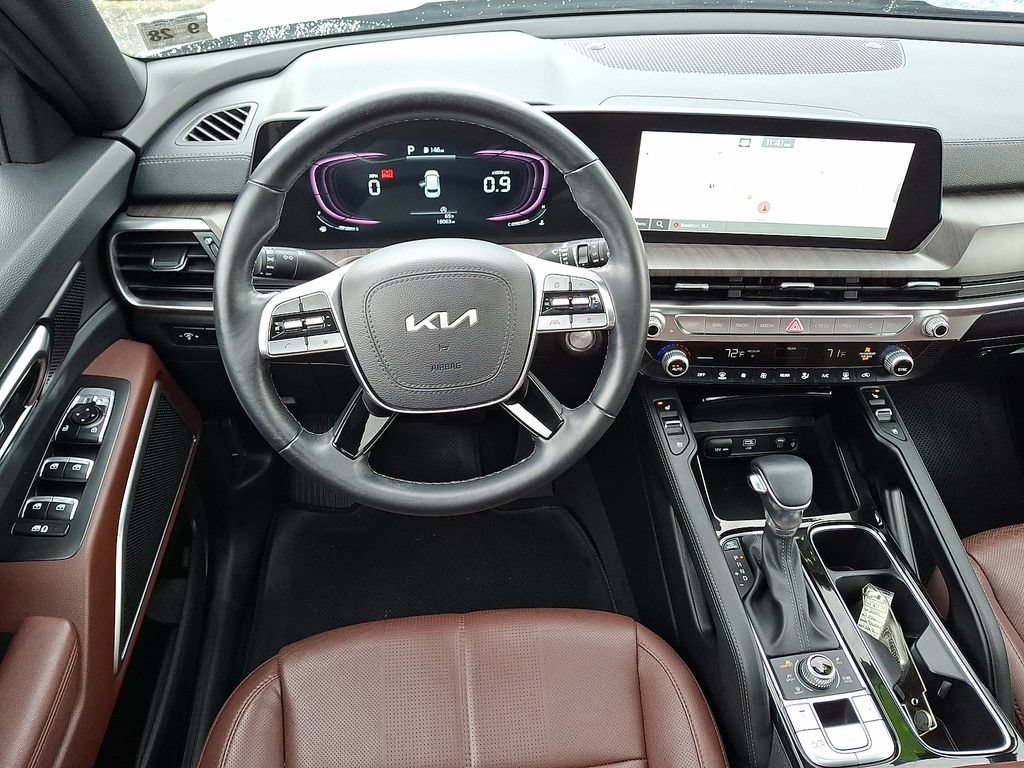 Certified 2024 Kia Telluride EX w/ EX Captain's Chair Package AWD/4WD image 13
