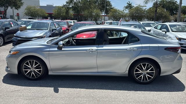 Used 2023 Toyota Camry XLE FWD image 4