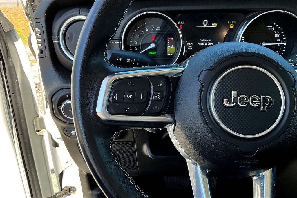 Used 2022 Jeep Wrangler Unlimited Sahara image 13