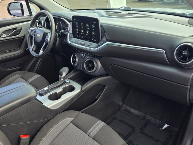 Used 2025 Chevrolet Blazer LT AWD/4WD image 9