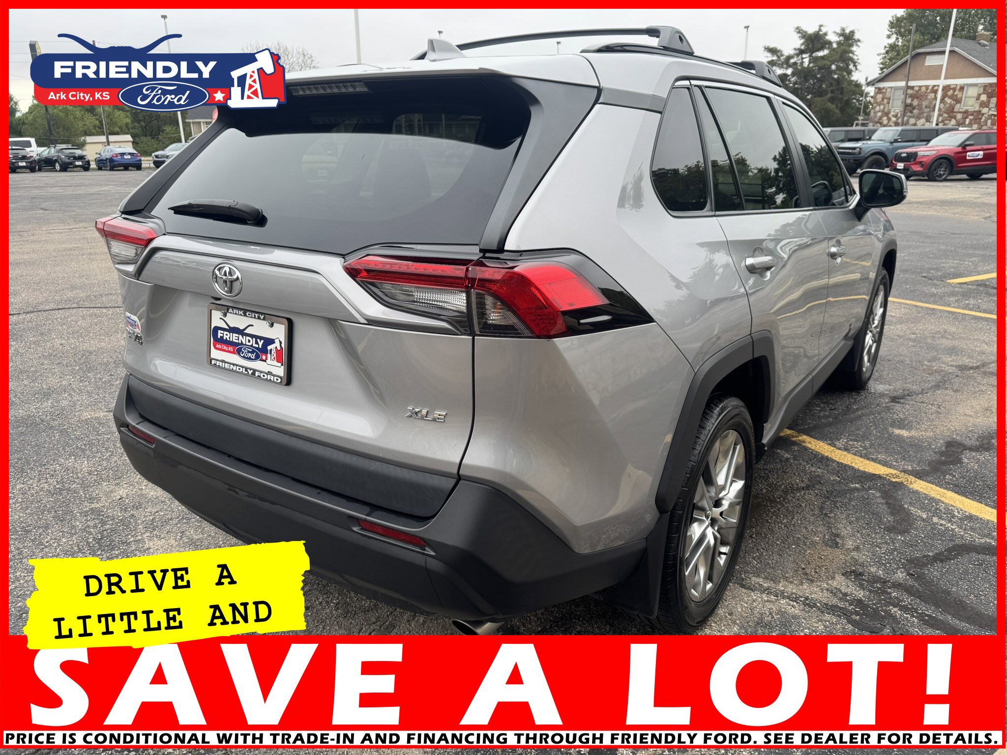 Used 2020 Toyota RAV4 XLE Premium image 9