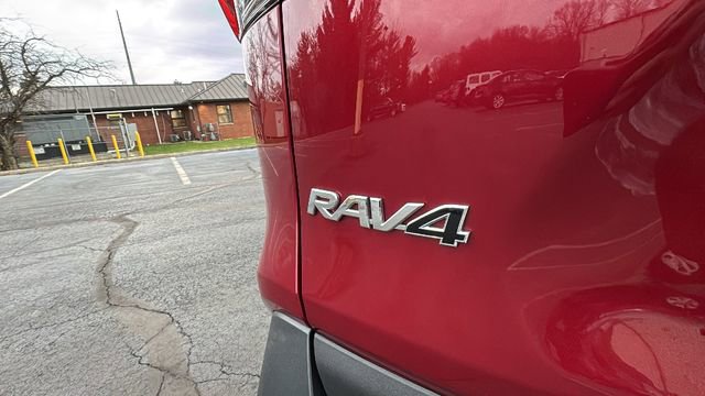 Used 2024 Toyota RAV4 LE image 33