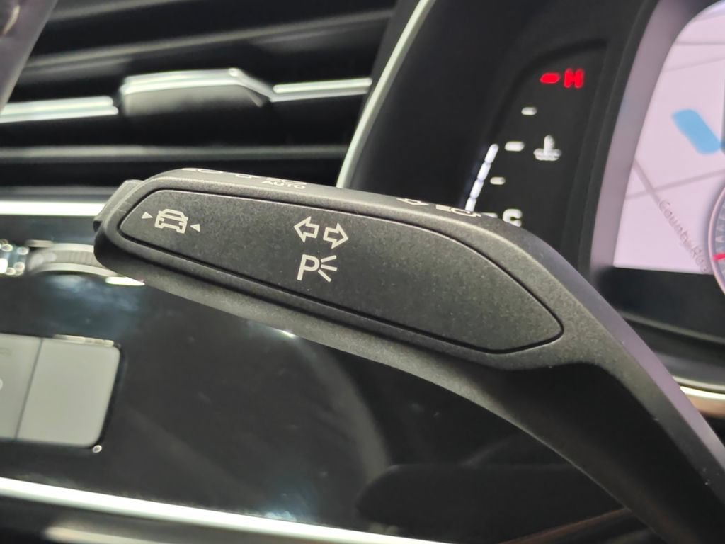 Used 2025 Audi Q7 3.0T Premium Plus AWD/4WD image 71