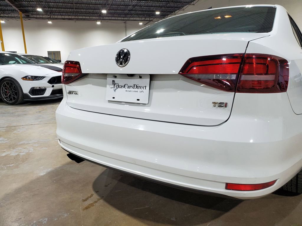 Used 2017 Volkswagen Jetta S image 43
