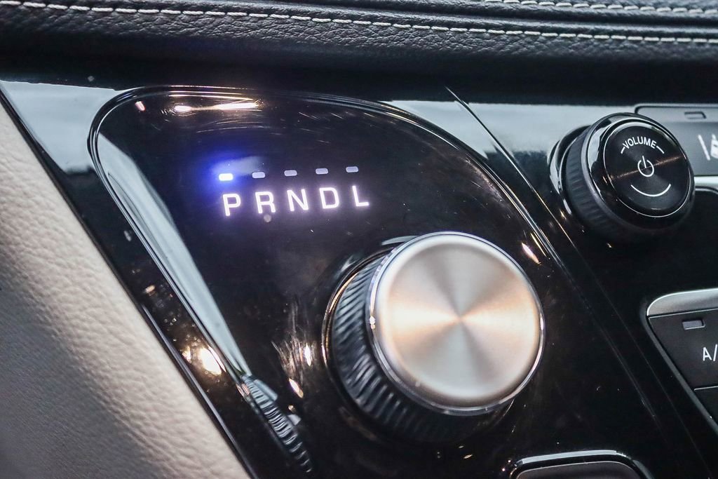 Used 2024 Chrysler Pacifica Select image 43