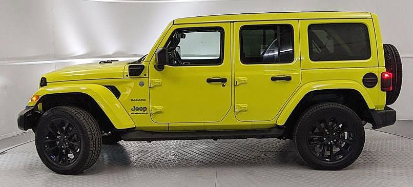 Used 2023 Jeep Wrangler Unlimited Sahara w/ Cold Weather Group image 5