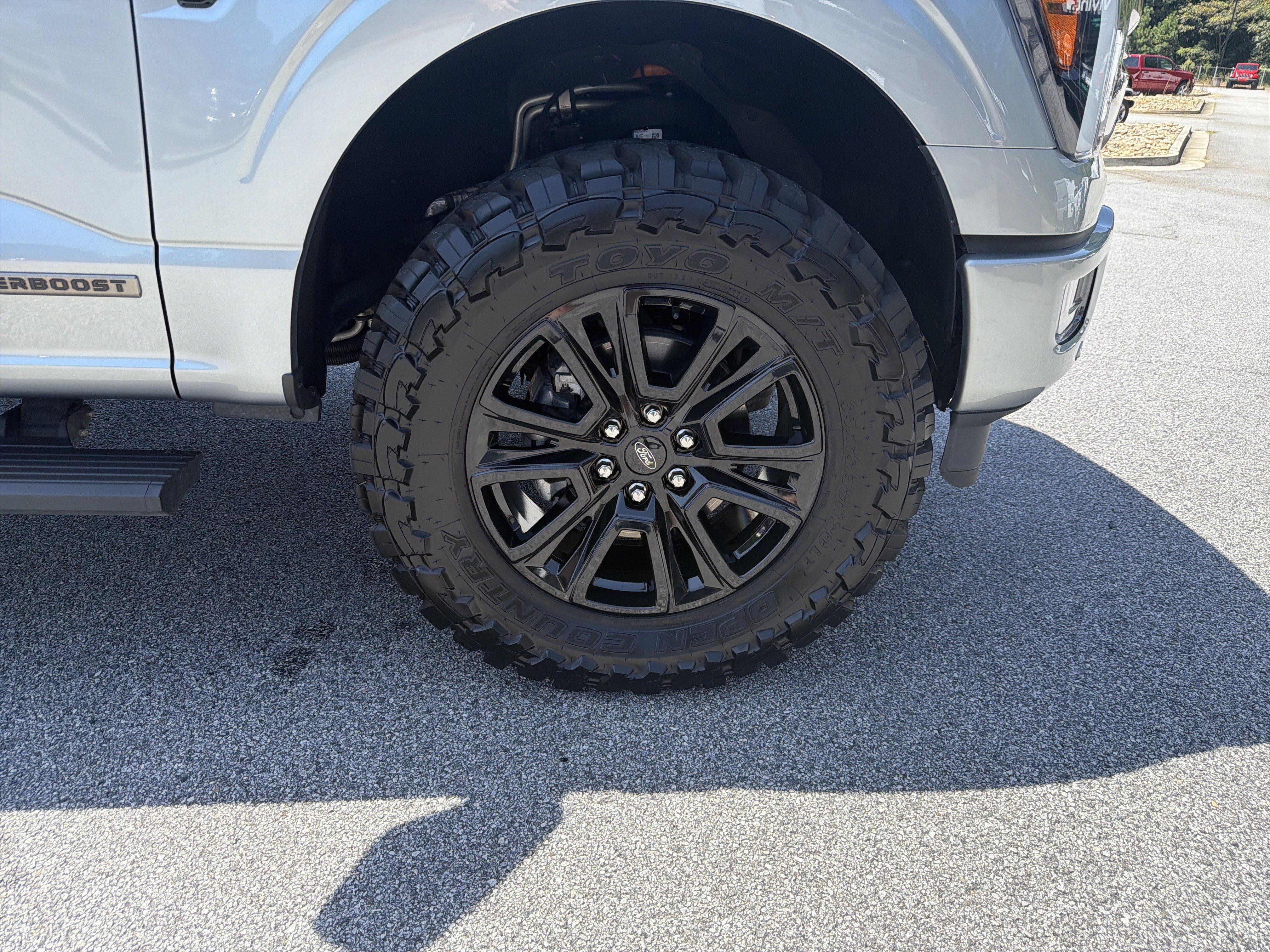 Used 2025 Ford F150 Platinum w/ Equipment Group 702A High AWD/4WD image 14