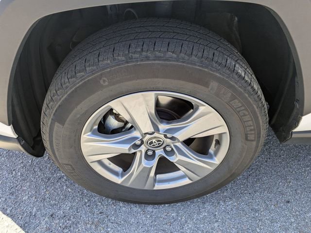 Used 2024 Toyota RAV4 XLE image 9