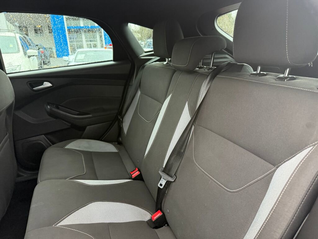 Used 2018 Ford Focus ST image 12