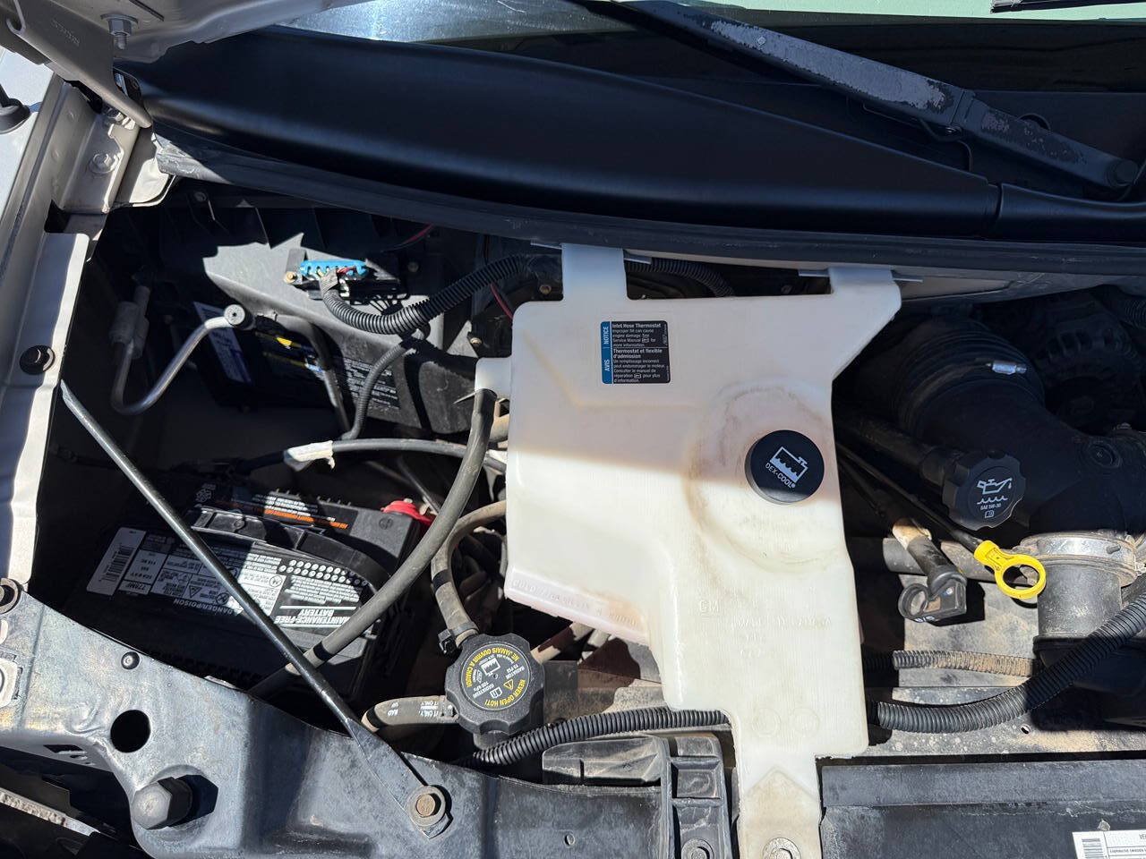 Used 2005 Chevrolet Express 2500 Passenger RWD image 10