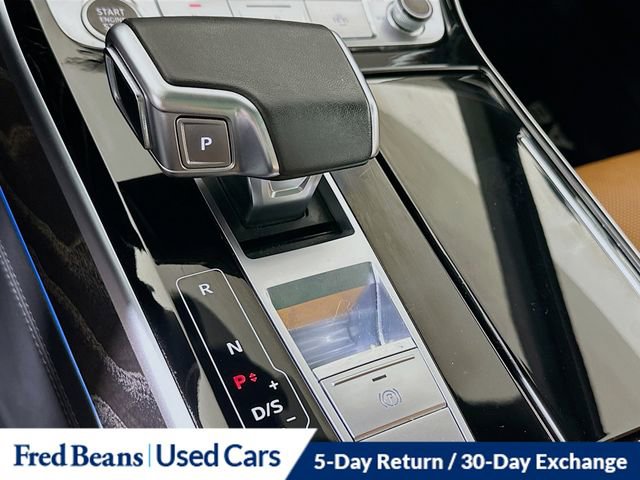 Used 2023 Audi A8 L 3.0T w/ Comfort Plus Package AWD/4WD image 18