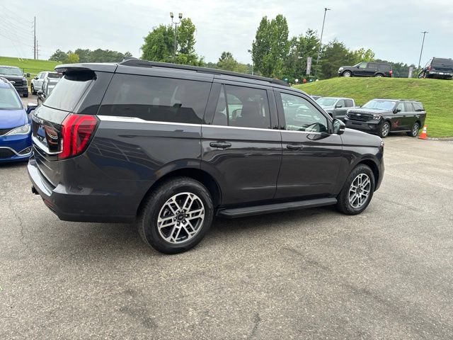 Used 2025 Ford Expedition Active AWD/4WD image 23