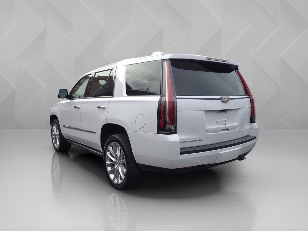 Used 2020 Cadillac Escalade Premium Luxury image 3