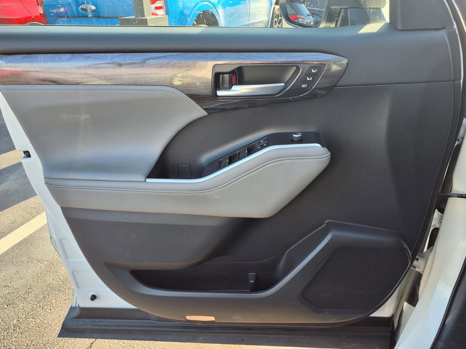 Certified 2021 Toyota Highlander Platinum image 21