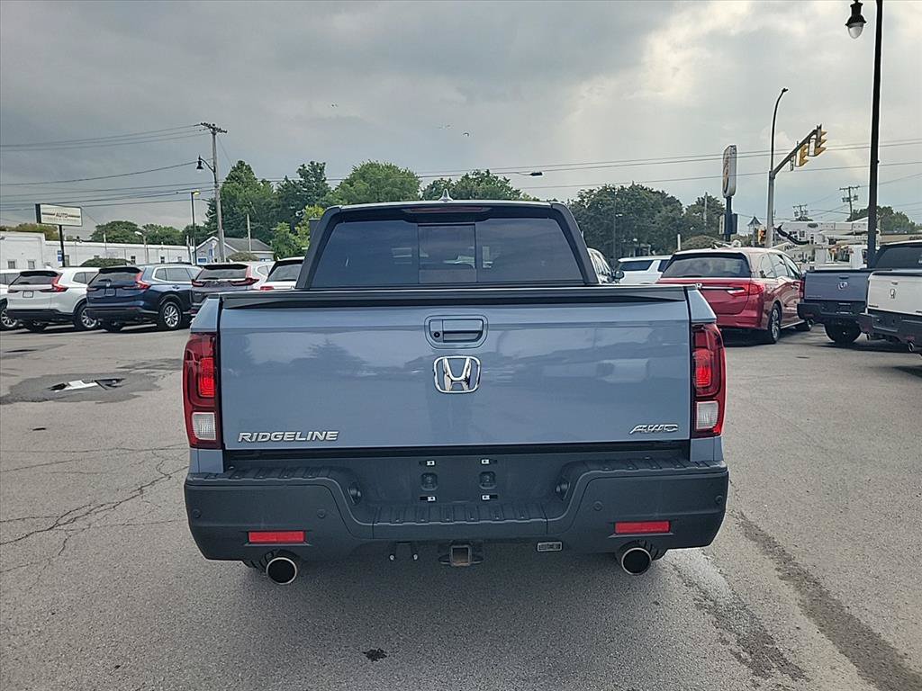 Used 2023 Honda Ridgeline Black Edition image 4